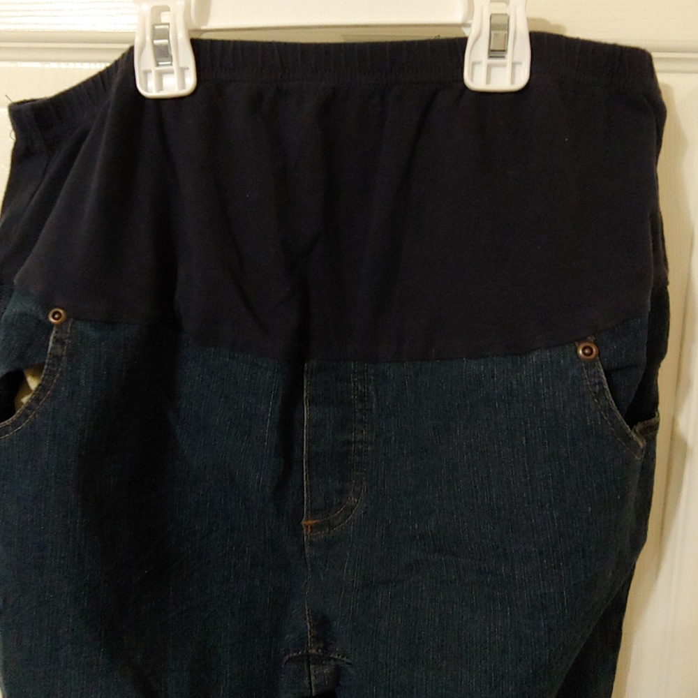 Motherhood Maternity Jeans - Picture 3 of 4